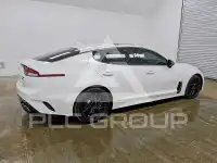 2022 KIA Stinger фото