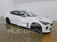 2022 KIA Stinger фото