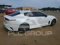 2022 KIA Stinger фото