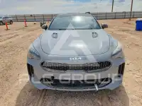 2022 KIA Stinger photo