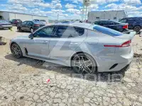 2022 KIA Stinger photo