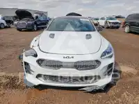 2022 KIA Stinger фото