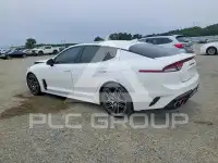 2022 KIA Stinger photo