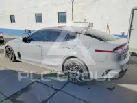 2022 KIA Stinger фото