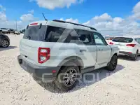 2022 Ford BRONCO photo