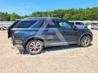 2022 Ford EXPLORER photo