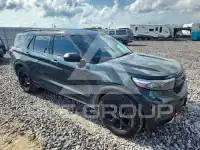 2022 Ford EXPLORER photo