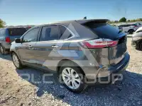 2022 Ford EDGE photo