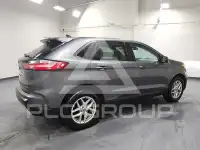2022 Ford EDGE photo