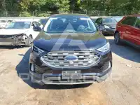 2022 Ford EDGE photo
