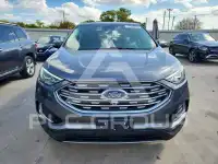 2022 Ford EDGE photo