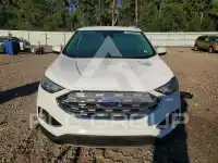 2022 Ford EDGE photo
