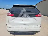 2022 Ford EDGE photo