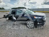 2022 Ford EDGE photo