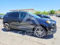 2022 Ford EDGE photo