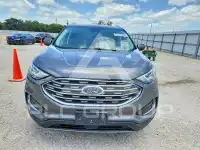 2022 Ford EDGE photo