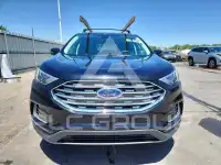 2022 Ford EDGE photo