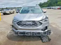 2022 Ford EDGE photo