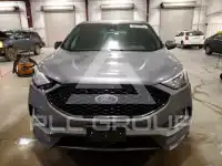 2022 Ford EDGE photo