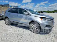 2022 Ford EDGE photo