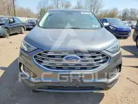 2022 Ford EDGE photo