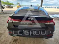 2022 Hyundai Elantra фото