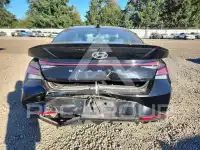 2022 Hyundai Elantra photo