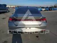 2022 Hyundai Elantra фото