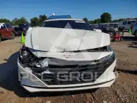2022 Hyundai Elantra фото