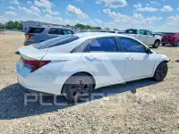 2022 Hyundai Elantra фото