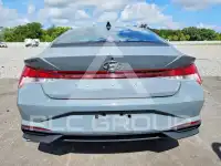 2022 Hyundai Elantra photo