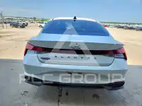 2022 Hyundai Elantra фото