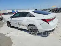 2022 Hyundai Elantra photo
