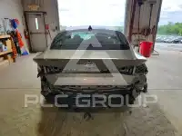 2022 Hyundai Elantra фото