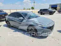 2022 Hyundai Elantra photo