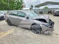 2022 Hyundai Elantra photo