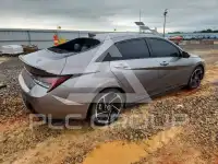 2022 Hyundai Elantra фото