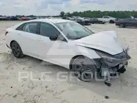 2022 Hyundai Elantra фото