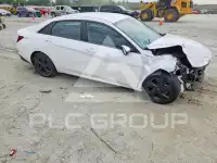 2022 Hyundai Elantra фото