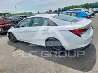 2022 Hyundai Elantra фото