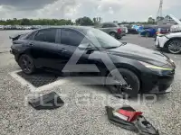 2022 Hyundai Elantra photo
