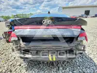 2022 Hyundai Elantra фото