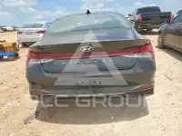 2022 Hyundai Elantra фото