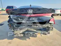 2022 Hyundai Elantra фото