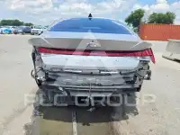 2022 Hyundai Elantra фото
