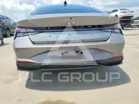 2022 Hyundai Elantra фото