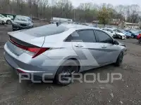 2022 Hyundai Elantra фото