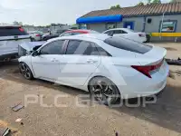 2022 Hyundai Elantra фото
