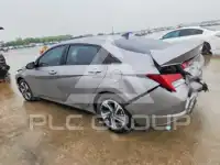 2022 Hyundai Elantra фото