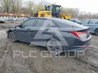 2022 Hyundai Elantra фото